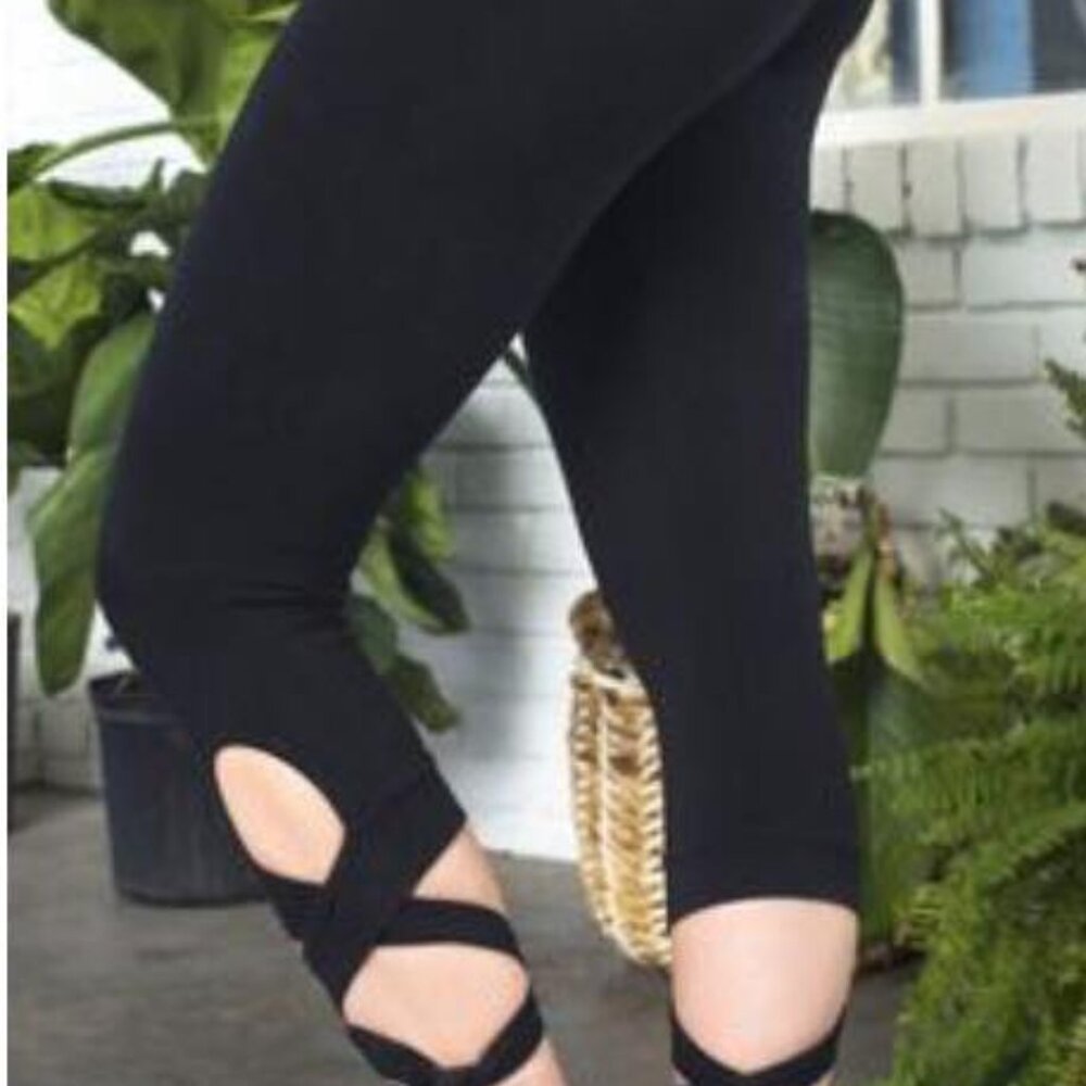 SOUL Flower Wrap Tie Crop Yoga Leggings Navy. Small